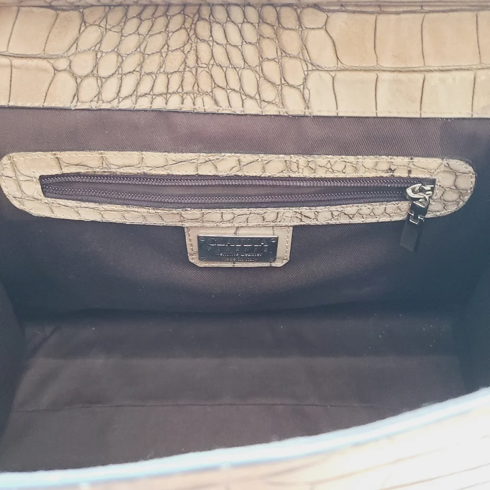 Claudia Firenze Croc Embossed Leather Handbag - Picture 10 of 12